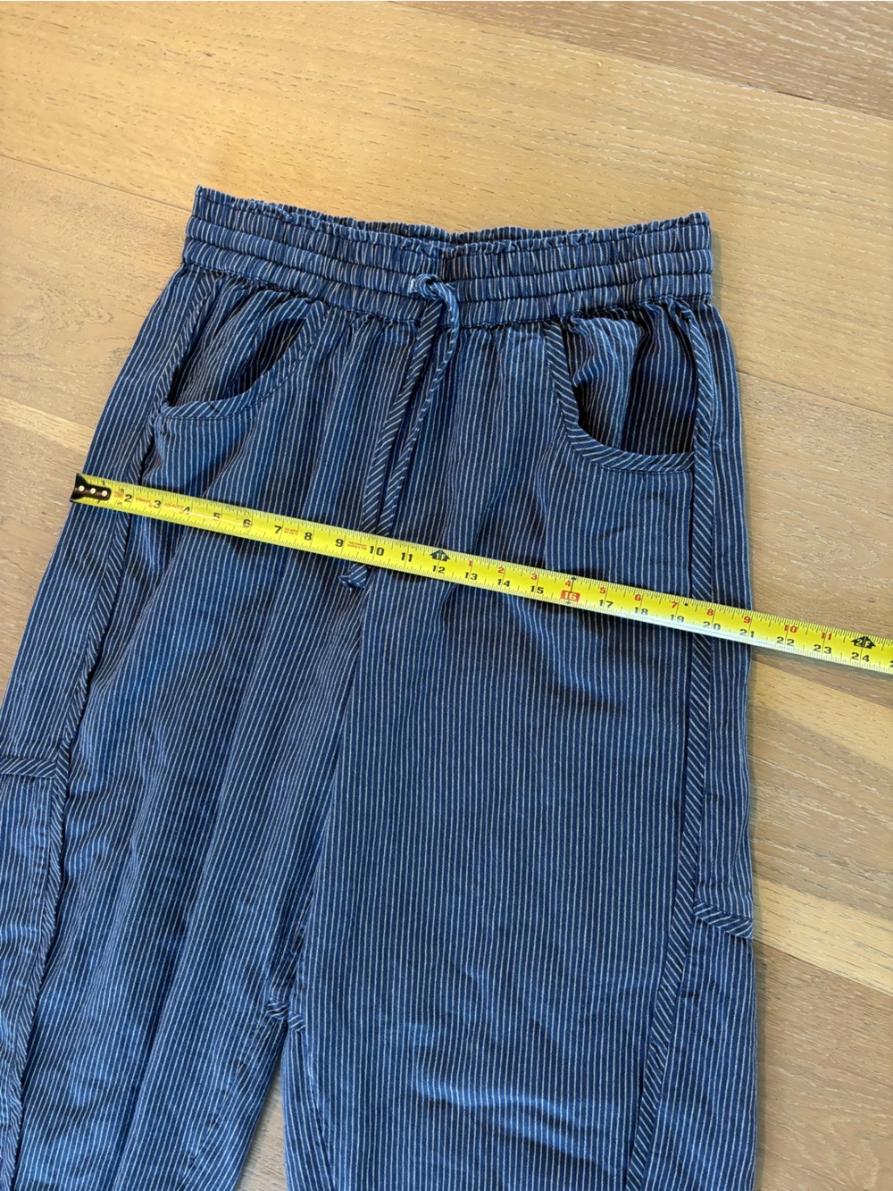 Free People Something Good Pull On Barrel Pants Large Navy Combo NWT Wide Leg - Picture 10 of 11